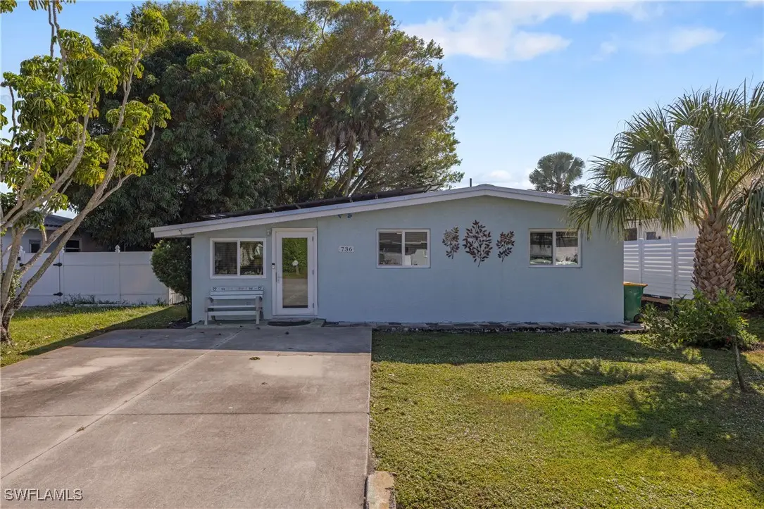 736 92nd Avenue N, Naples, FL 34108 - Image #1