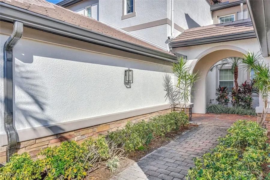 9550 Ironstone Terrace #201, Naples, FL 34120 - Image #3