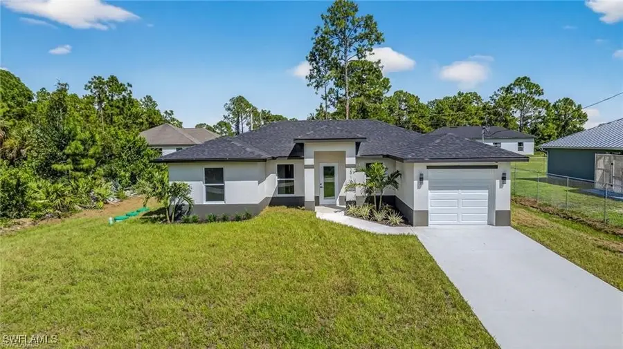 2916 Dora Avenue N, Lehigh Acres, FL 33971 - Image #2