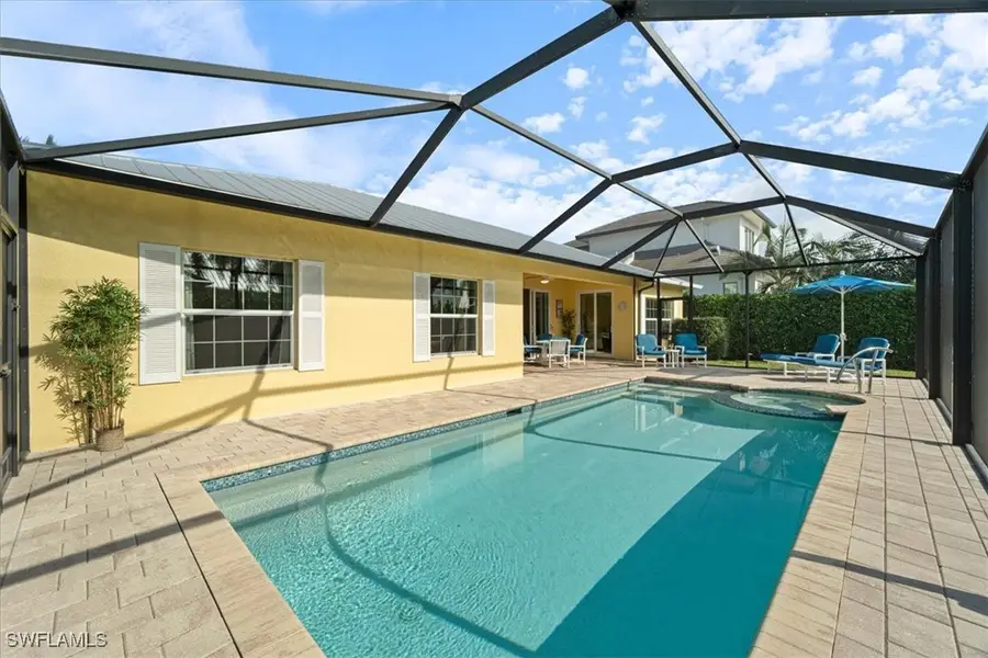 732 7th Avenue N, Naples, FL 34102 - Image #2