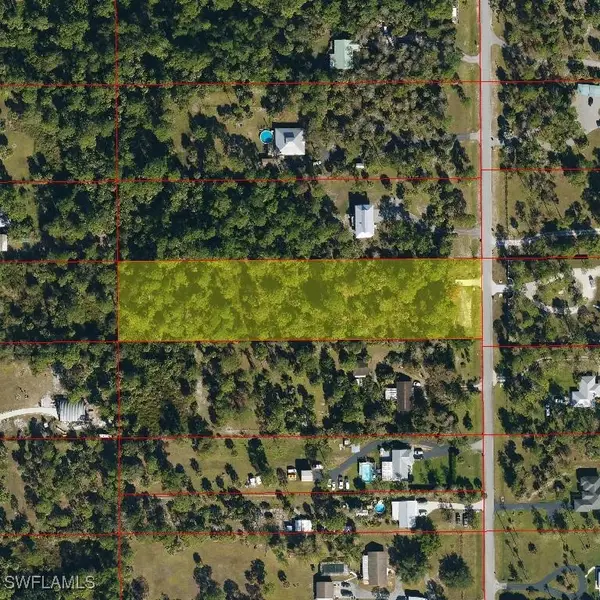 661 8th Street Se, Naples, FL 34117