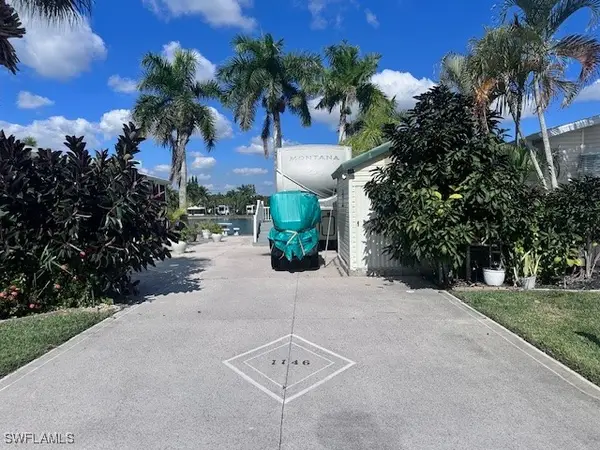 1146 Silver Lakes Boulevard, Naples, FL 34114