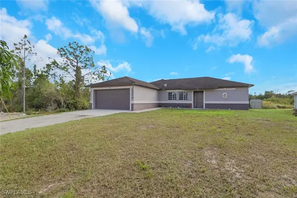 3370 52nd Avenue Ne, Naples, FL 34120