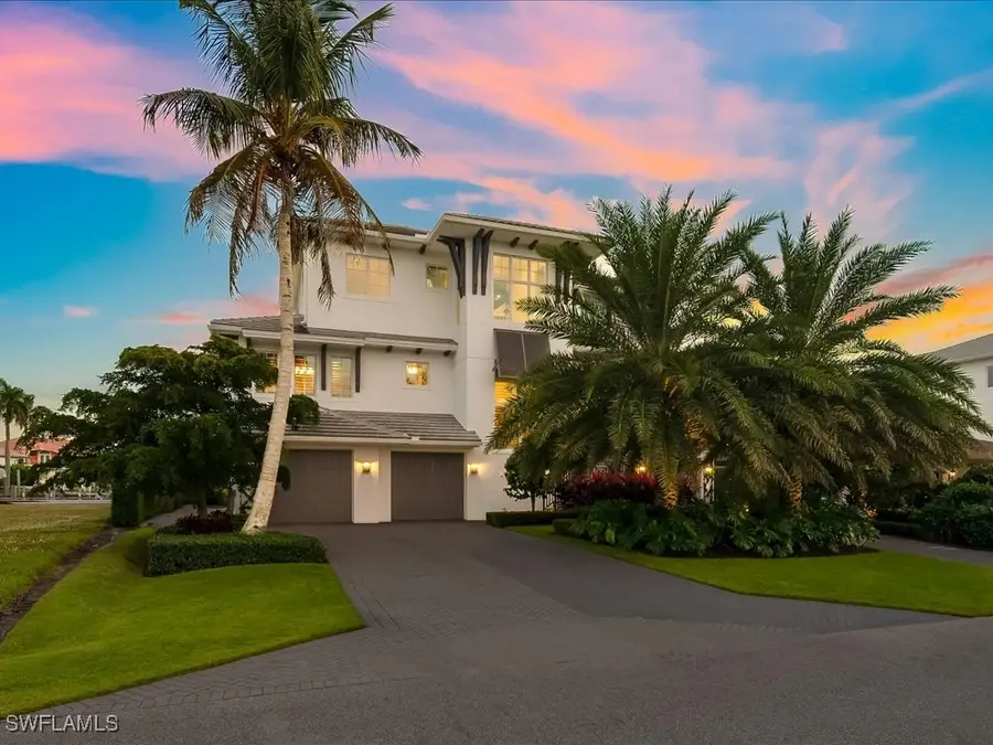 360 Heron Avenue, Naples, FL 34108 - Image #2