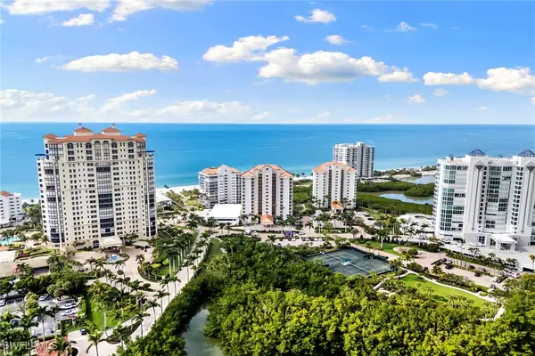 40 Seagate Drive #1204A, Naples, FL 34103