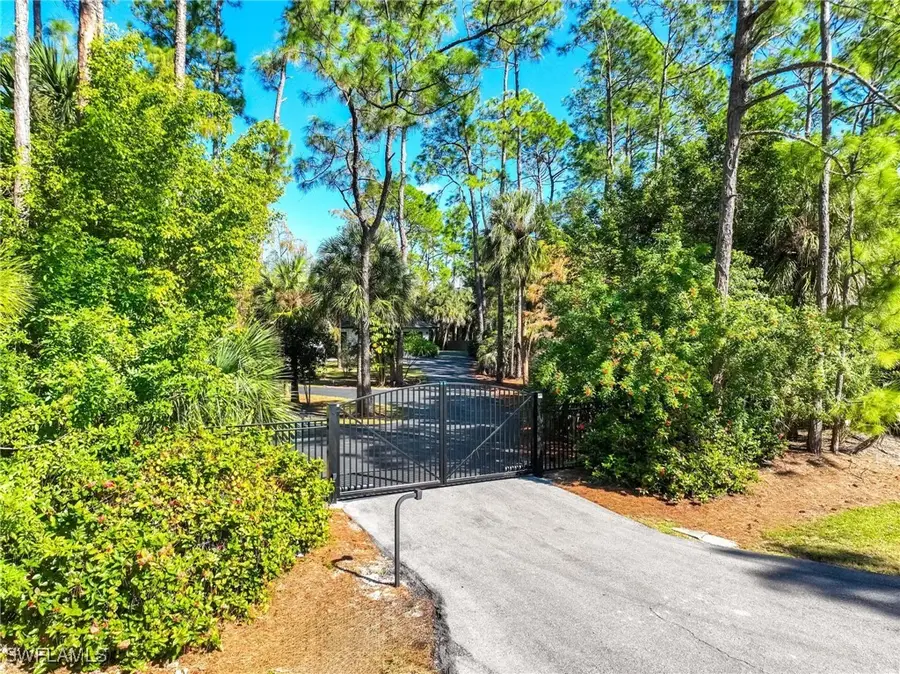 4075 1st Avenue Sw, Naples, FL 34119 - Image #3