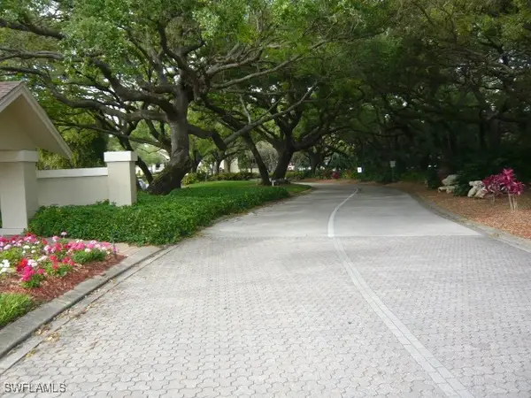 9743 Willow Way, Estero, FL 33928