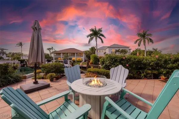 1180 Clam Court, Naples, FL 34102