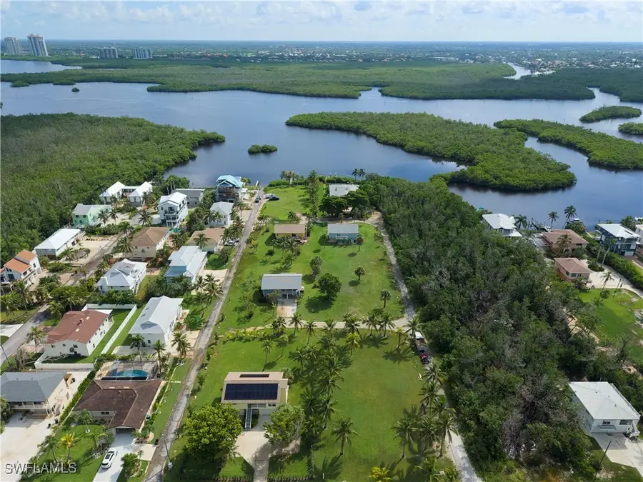 27553 Hickory View Drive, Bonita Springs, FL 34134 - Image #3