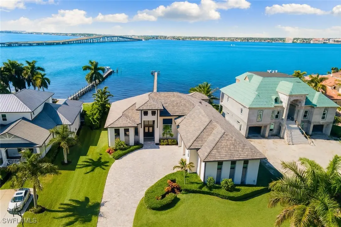 12484 Riverside Drive, Fort Myers, FL 33919 - Image #1