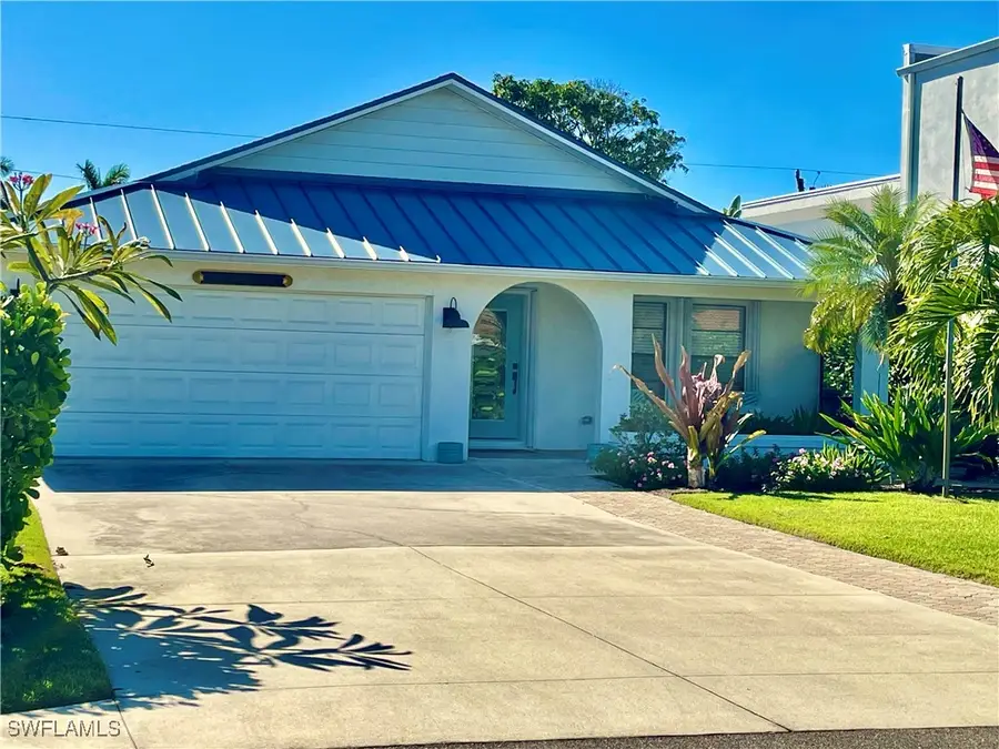 682 95th Avenue N, Naples, FL 34108 - Image #3