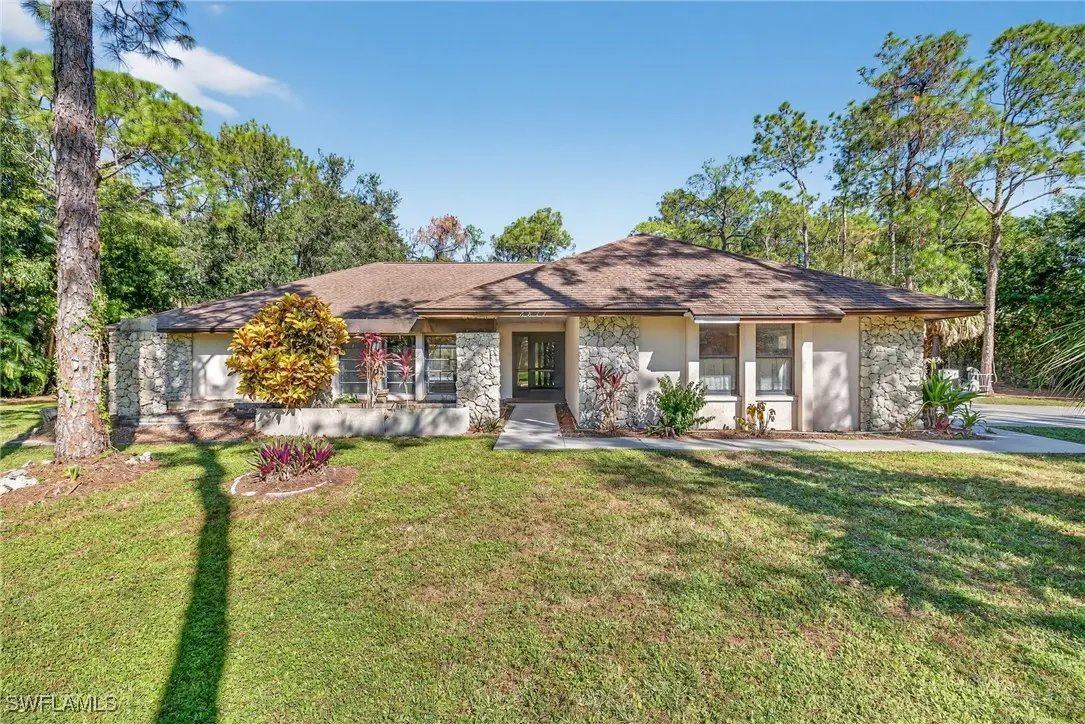 6811 Sandalwood Lane, Naples, FL 34109 - Image #1