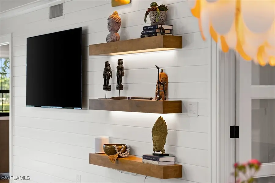 3135 Riviera Drive #B205, Naples, FL 34103 - Image #3