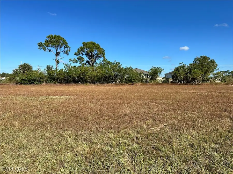 609 SE 2nd Street, Cape Coral, FL 33990 - Image #2