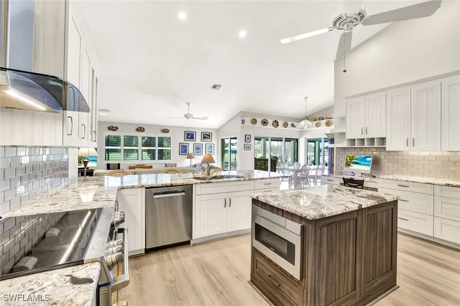 28415 Sombrero Drive, Bonita Springs, FL 34135 - Image #3