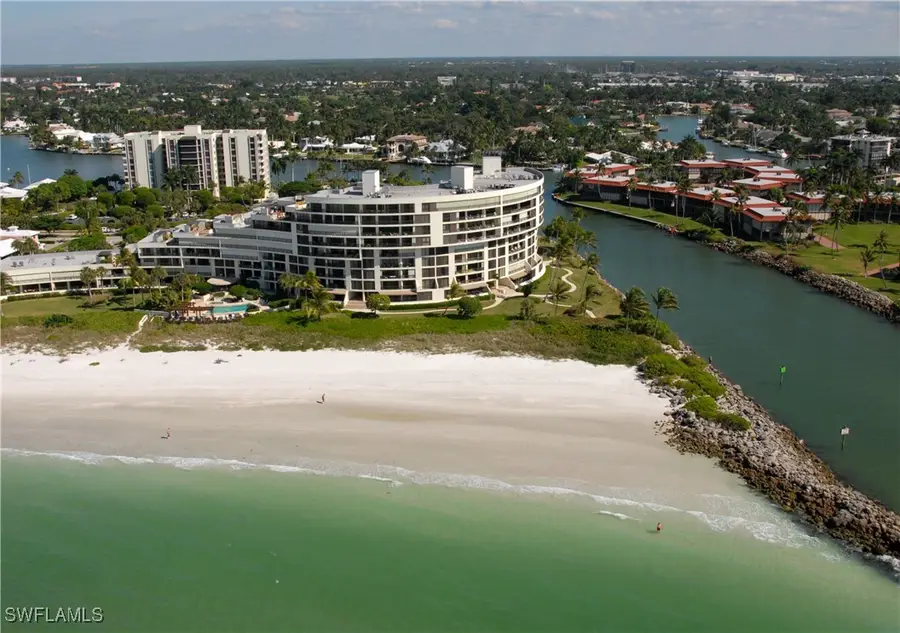 2388 Gulf Shore Boulevard N #204, Naples, FL 34103 - Image #2