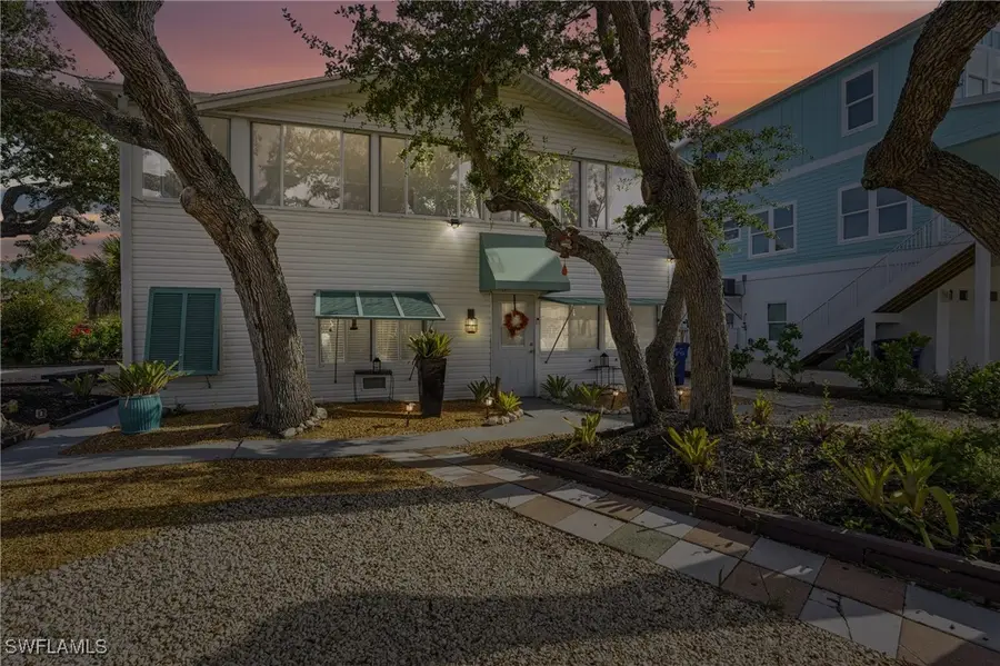 5474 Oak Ridge Avenue, Fort Myers Beach, FL 33931 - Image #2