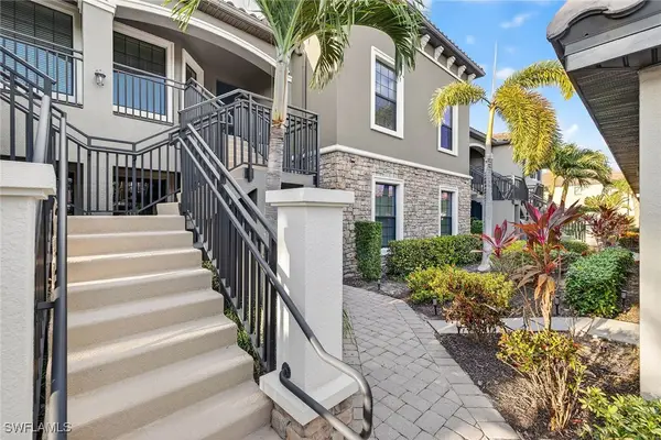9419 Benvenuto Court #202, Naples, FL 34119