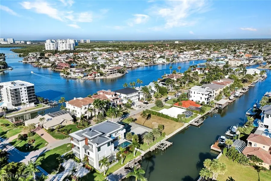 112 Seabreeze Avenue, Naples, FL 34108 - Image #3