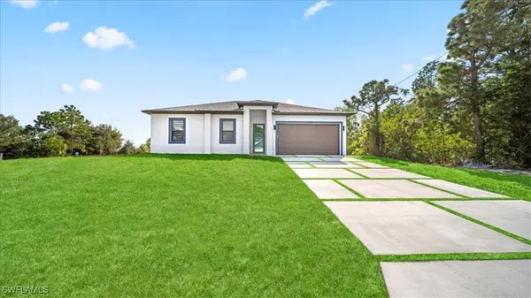 1256 Edmund Street E, Lehigh Acres, FL 33974