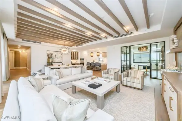 1130 3rd Ave S #416, Naples, FL 34102