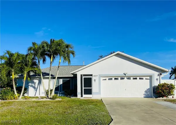 2207 SE 8th Avenue, Cape Coral, FL 33990