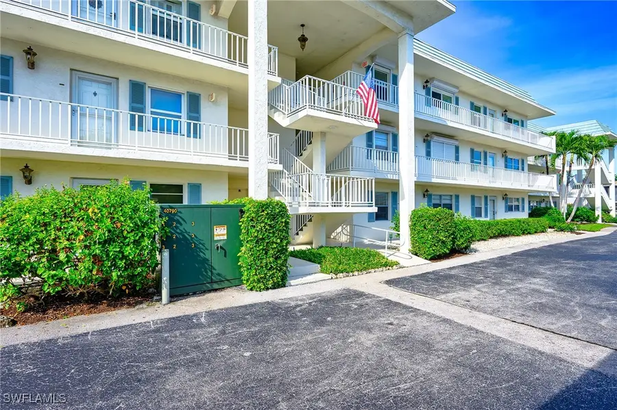 3055 Riviera Drive #306, Naples, FL 34103 - Image #3