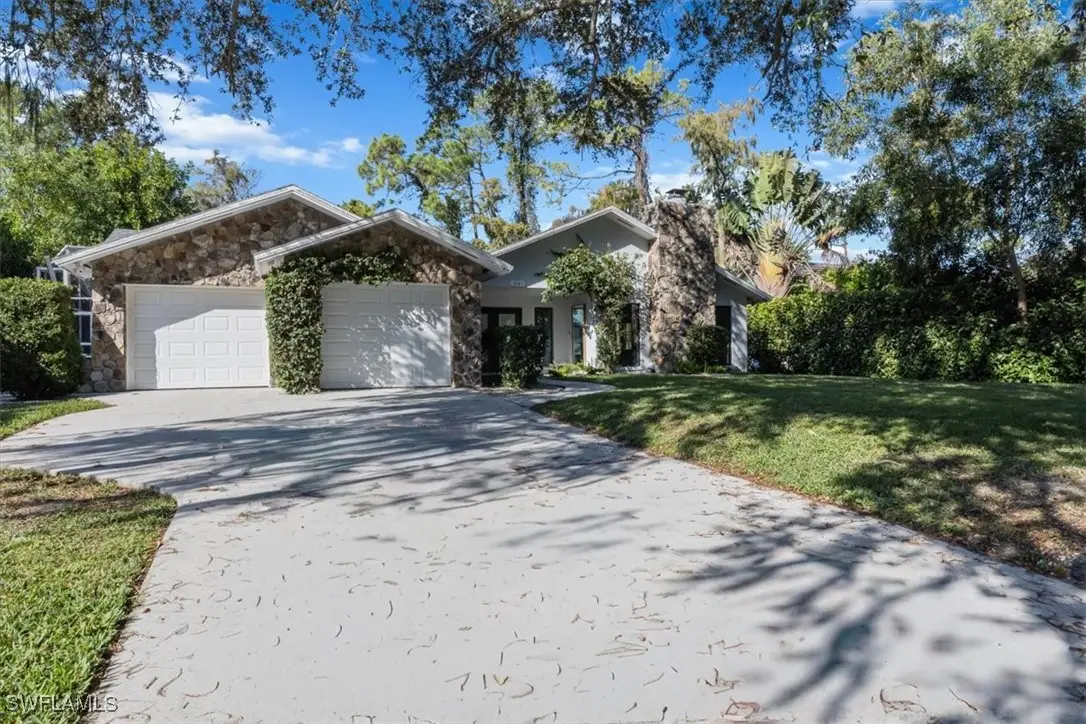6161 Waxmyrtle Way, Naples, FL 34109 - Image #1