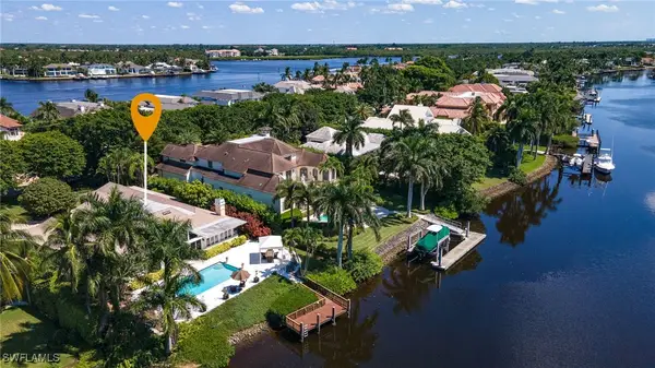 950 Galleon Drive, Naples, FL 34102