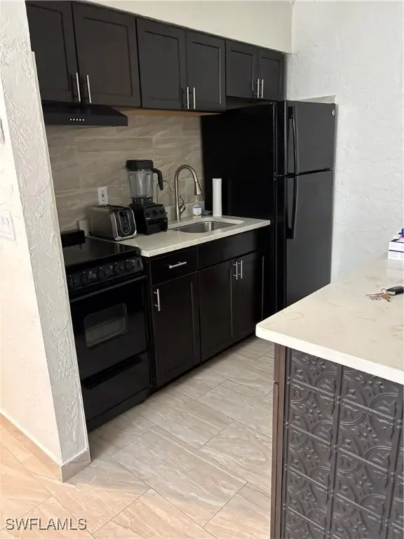 830 Wiggins Pass Road #5, Naples, FL 34110 - Image #2