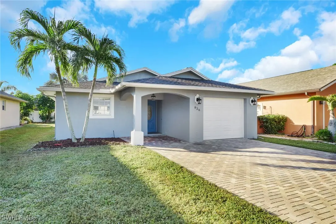 826 109th Avenue N, Naples, FL 34108 - Image #1