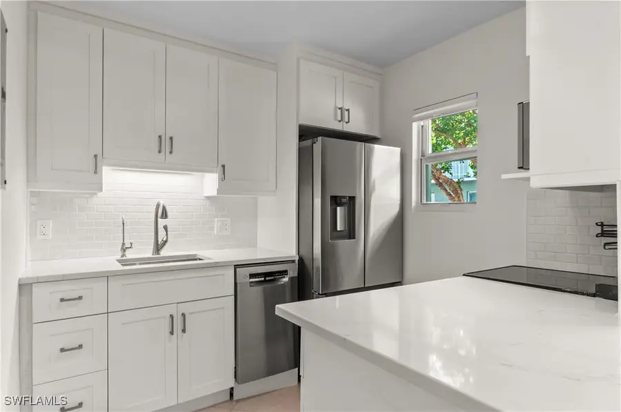 601 12th Avenue S #601, Naples, FL 34102 - Image #2