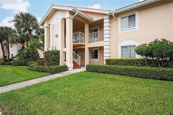 7800 Emerald Circle #B102, Naples, FL 34109