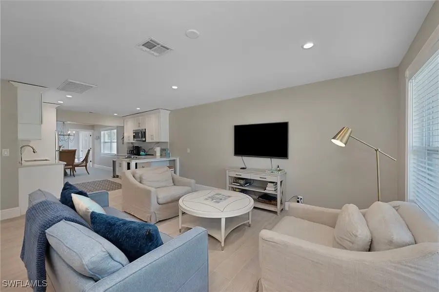 712 110th Avenue N, Naples, FL 34108 - Image #3