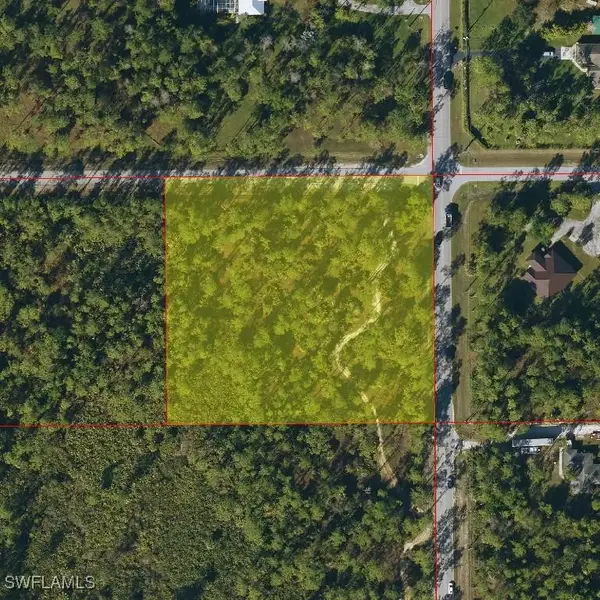 8 Ave Ne At Desoto Blvd, Naples, FL 34120