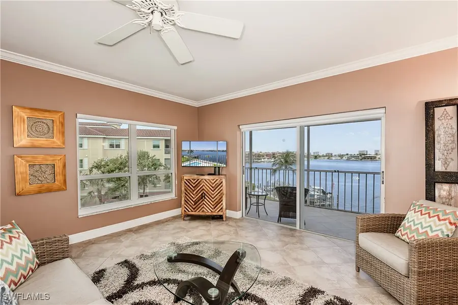 816 W Elkcam Circle #305, Marco Island, FL 34145 - Image #3