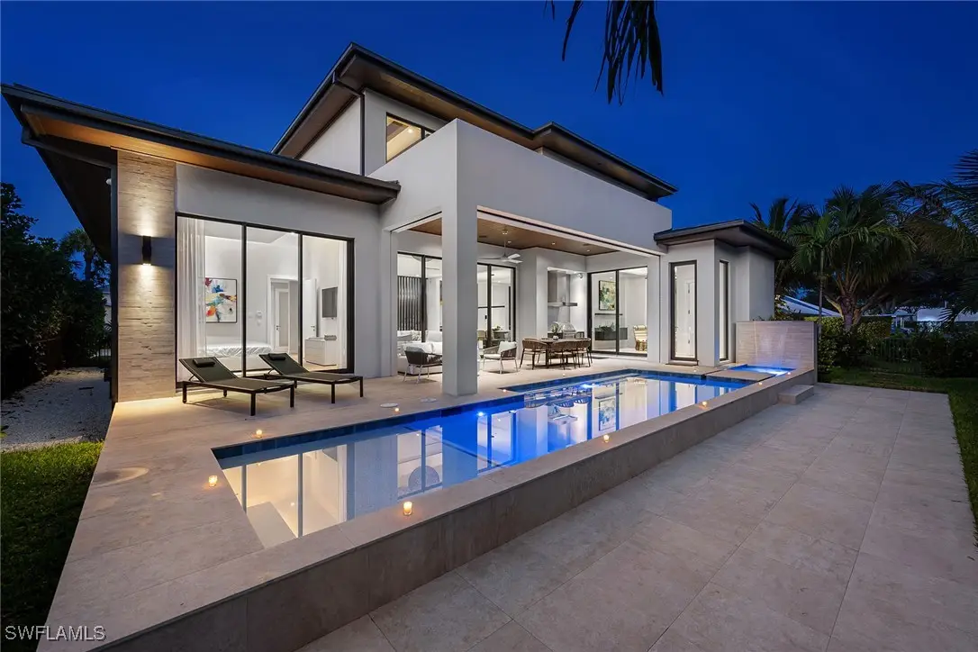 788 7th Avenue N, Naples, FL 34102 - Image #1