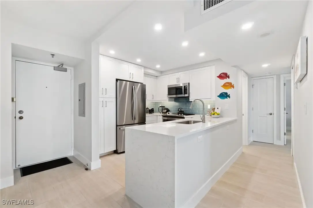 380 Seaview Court #1209, Marco Island, FL 34145 - Image #1