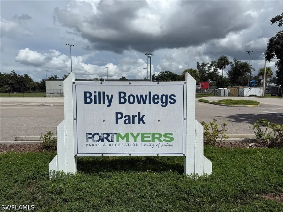 4040 Bell Street, Fort Myers, FL 33916 - #3