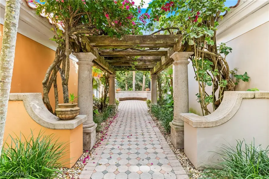 645 Via Mezner Viaduct #804, Naples, FL 34108 - Image #2