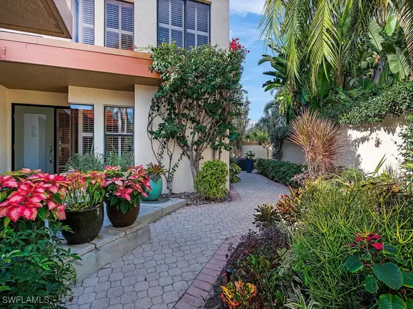 Address Withheld By Seller, Naples, FL 34108