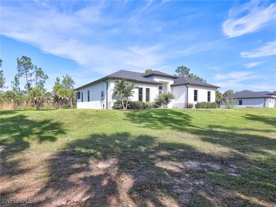 1819 12th Avenue Ne, Naples, FL 34120 - Image #2