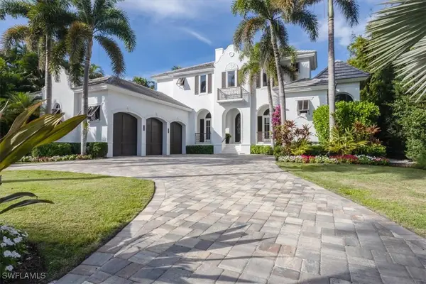 793 17th Avenue S, Naples, FL 34102