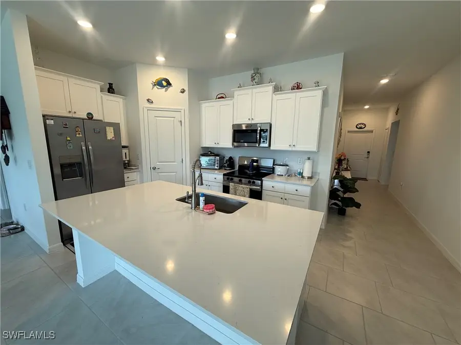 4002 NE 9th Place, Cape Coral, FL 33909 - Image #2