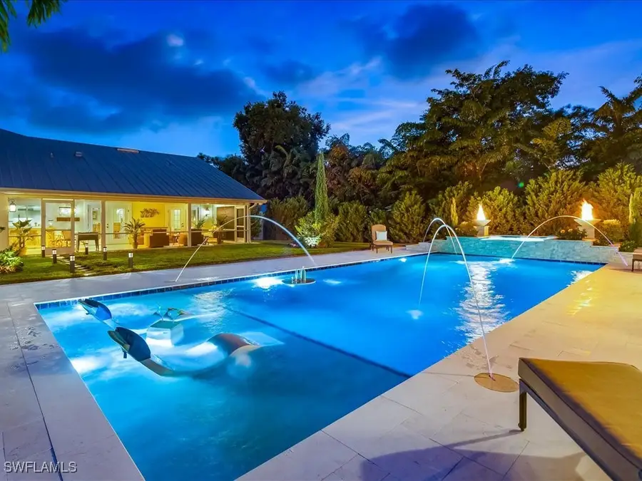 624 Ridge Drive, Naples, FL 34108 - Image #2