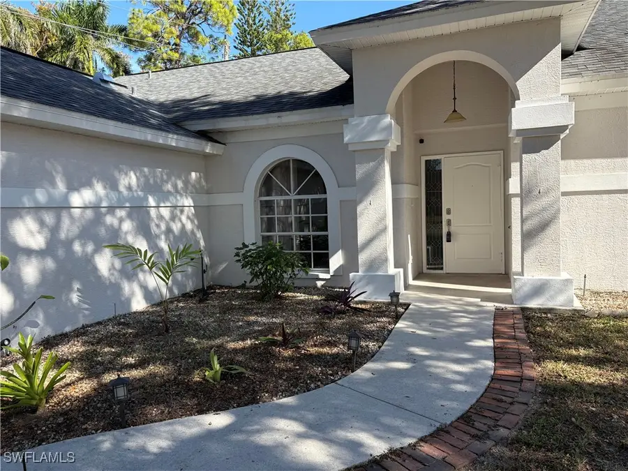 804 Bluebird Street, Naples, FL 34104 - Image #3