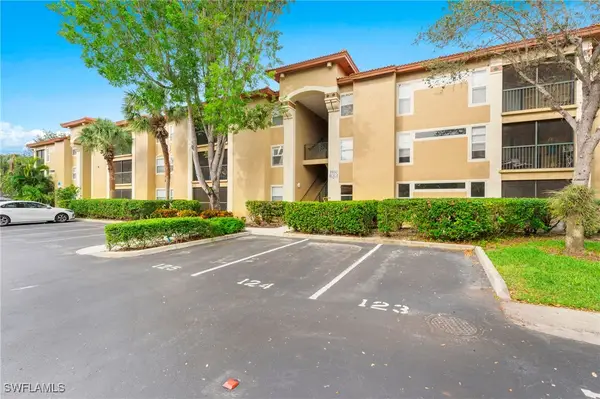 8950 Colonnades Court E #815, Bonita Springs, FL 34135