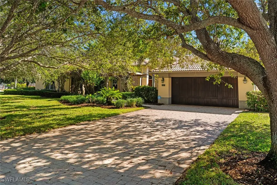 8840 Mariposa Court, Naples, FL 34113 - Image #3