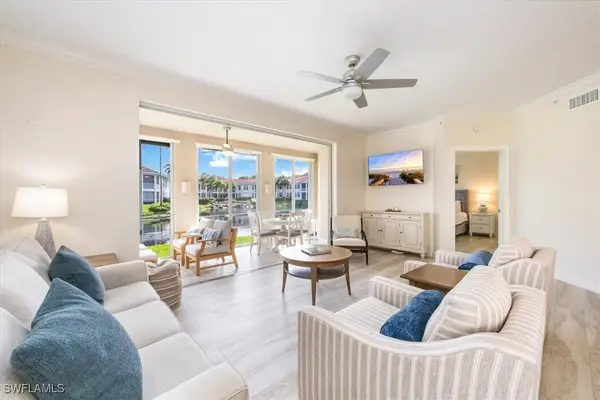 500 L Ambiance Circle #101, Naples, FL 34108