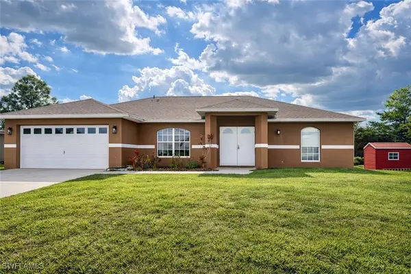 528 Peerless Circle, Lehigh Acres, FL 33974